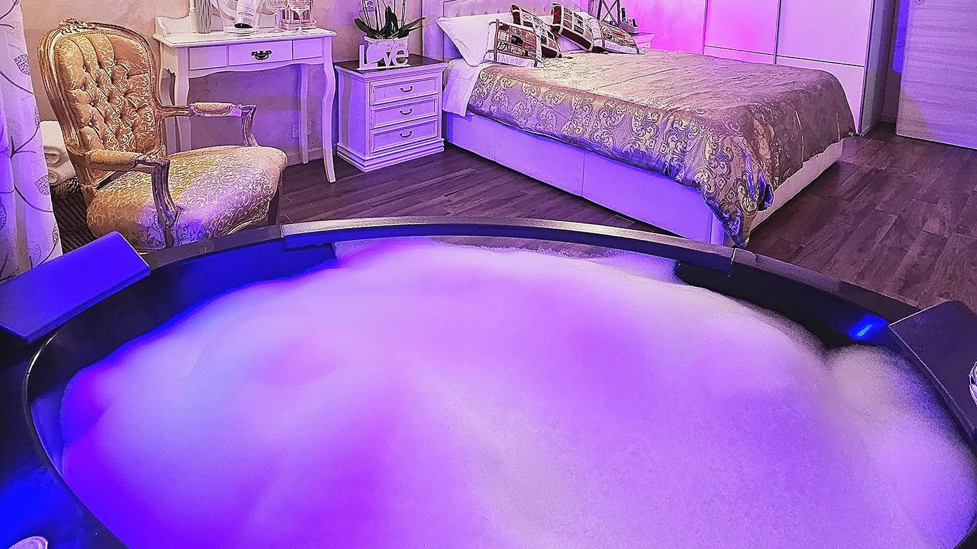 L&S Jacuzzi Home Rome Apartment